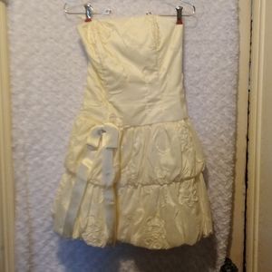 SALE☆ Jessica McClintock Off White Strapless Dress